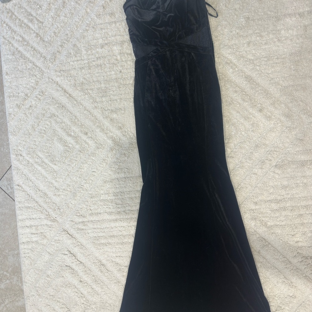 Windsor Black Velvet Lace Gown Dress - Picture 2 of 4
